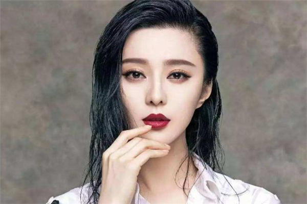 眼窝填充术的危害,谁做过眼窝填充