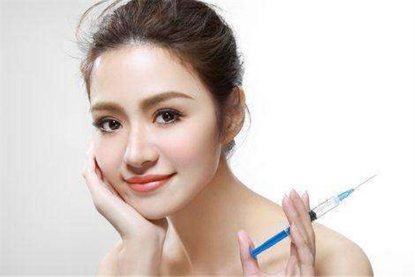 打瘦脸针的危害及后期副作用,打瘦脸针的危害有吗?副作用要牢记!
