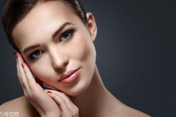 激光去胎记反黑了怎么修复,点阵激光反黑了怎么修复