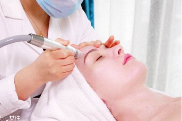 小气泡清洁有依赖性吗,大气泡清洁有依赖性吗