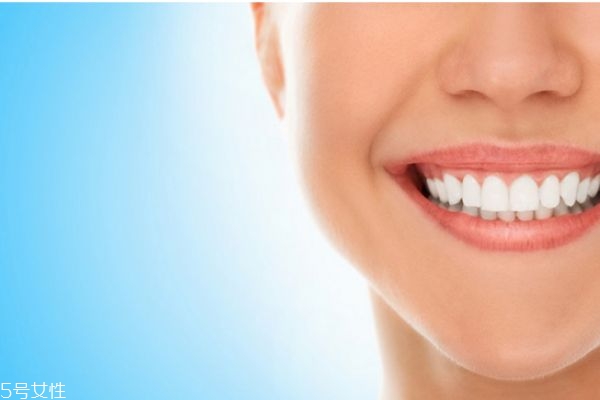 冷光美白牙齿对牙齿有什么伤害,冷光白牙的副作用 冷光美白牙齿对牙齿有什么伤害,冷光白牙的副作用