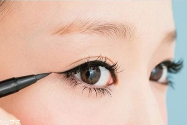睫毛稀疏怎么嫁接浓密,睫毛比较稀怎么嫁接