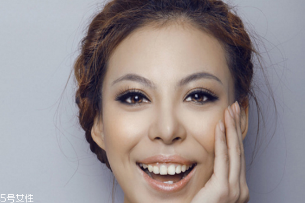 黑眼圈激光手术的危害,黑眼圈激光手术副作用 黑眼圈激光手术的危害,黑眼圈激光手术副作用