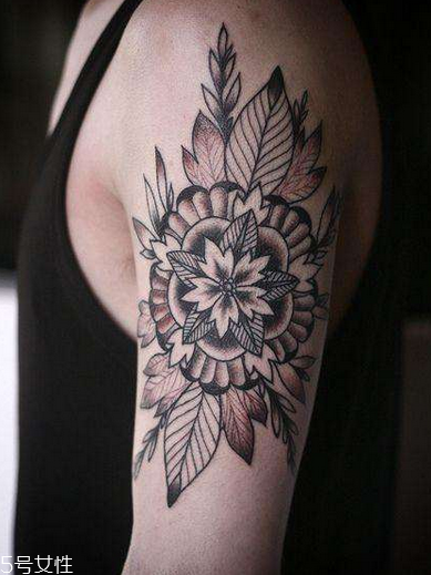 纹身后能碰水吗,纹身恢复期间可以碰水吗