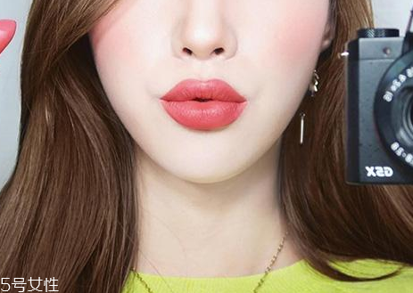 什么是嘟嘟唇,嘴巴嘟嘟唇 什么是嘟嘟唇,嘴巴嘟嘟唇