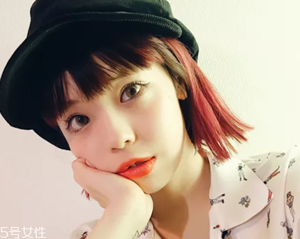 玻尿酸打下巴有硬块怎么回事,下巴打完玻尿酸有个硬疙瘩 玻尿酸打下巴有硬块怎么回事,下巴打完玻尿酸有个硬疙瘩