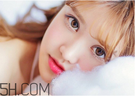 打完玻尿酸可以敷面膜吗,打完玻尿酸可以贴面膜不