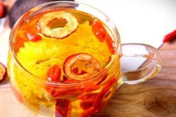 山楂能和菊花茶一起喝吗,菊花和山楂为什么不能一起喝