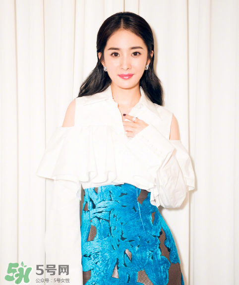 下巴假体手术过程,假体下巴手术过程视频 下巴假体手术过程,假体下巴手术过程视频