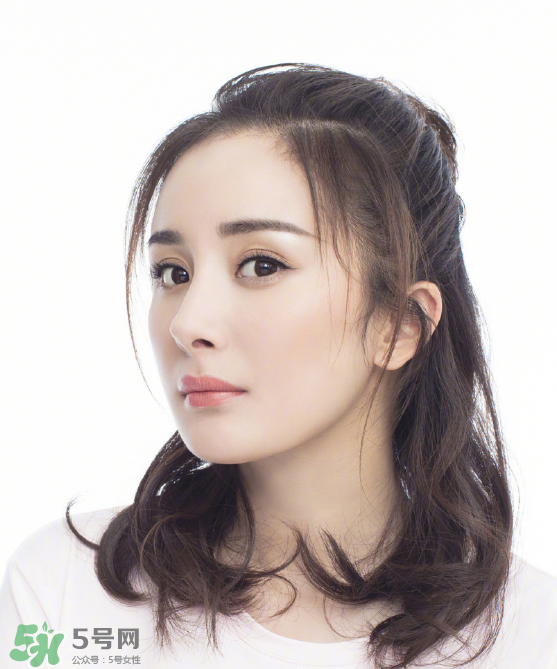 垫下巴可以改善凸嘴吗,凸嘴垫下巴对比照片