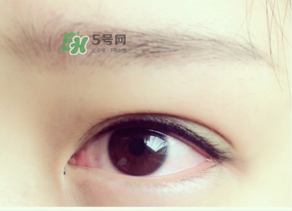 美瞳线有小尾巴吗,美瞳线要不要小尾巴呢?