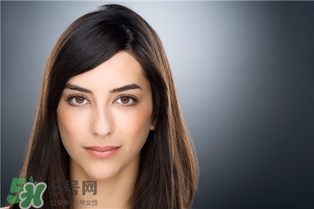 定妆眉和纹眉的区别,眉毛定型和纹眉的区别