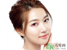 割双眼皮一般要多久才恢复呀,双眼皮修复多久才能恢复自然