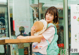 埋线双眼皮不满意可以拆线吗,双眼皮怎么拆线过程图