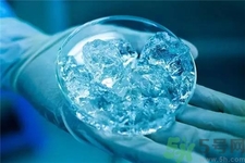 玻尿酸擦脸有用吗,玻尿酸直接涂脸上好不好 玻尿酸擦脸有用吗,玻尿酸直接涂脸上好不好