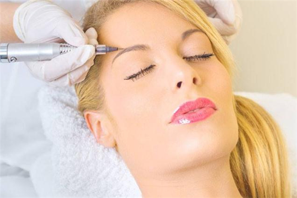 绣眉的方法和技巧,绣眉后要注意什么