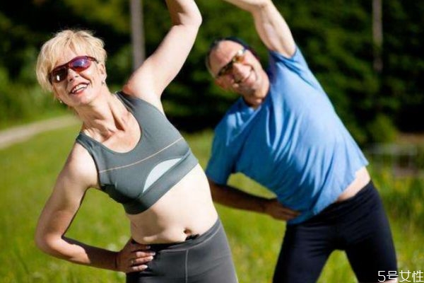 每天做多少个开合跳能减肥,开合跳每天多少个减肥,怎样跳最合理? 每天做多少个开合跳能减肥,开合跳每天多少个减肥,怎样跳最合理?