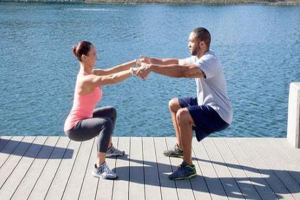 深蹲需要拉伸吗,深蹲可以练哪里