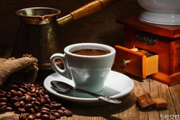 黑咖啡豆能减肥吗,黑咖啡减肥有效吗