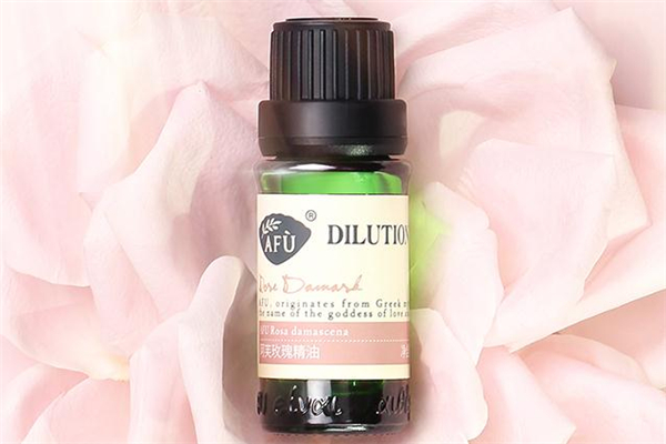 丰胸精油过期了还能用吗,擦丰胸精油真的可以丰胸,用多久有效