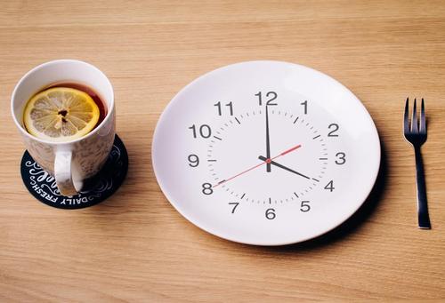 过午不食平台期怎么破,过午不食怎么坚持