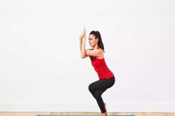 瑜伽开肩开背的好处,练瑜伽开肩的好处