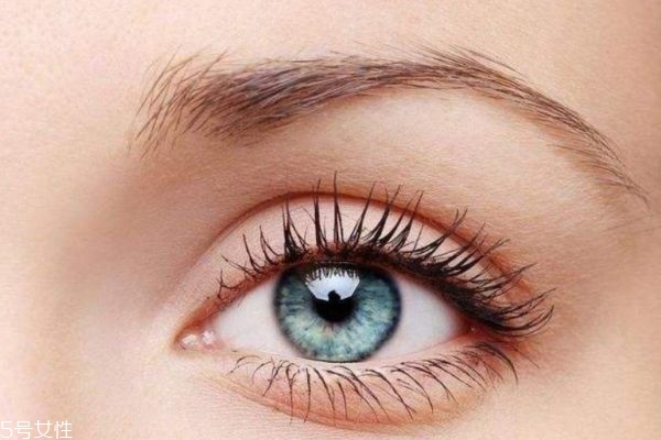 怎么能把眼睛自然变大,如何把眼睛变大的方法