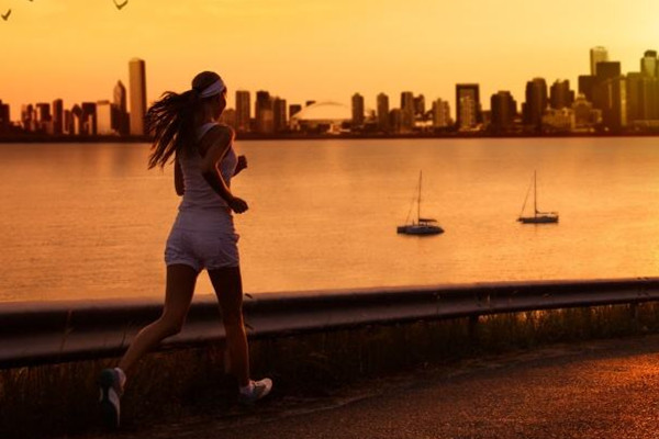 蝴蝶袖是怎样形成的,蝴蝶袖是怎么形成的