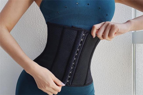 束腰带上厕所要取下来吗,束腰带真的能塑型吗