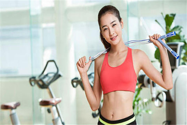 减肥吃桃子会胖吗,减肥吃桃子会长胖吗