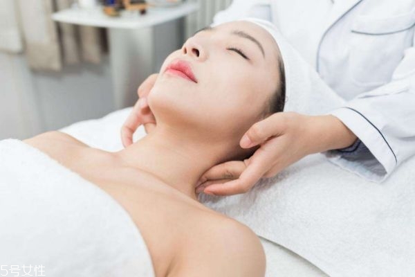 精油开背的禁忌,精油开背之后需要注意什么