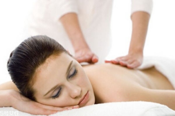 精油开背的好处和功效,精油开背的好处和坏处