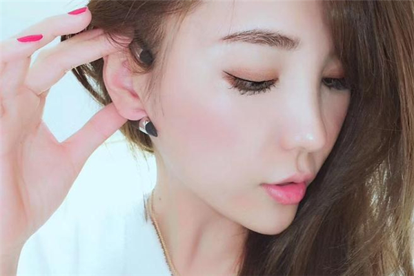 earup磁石瘦脸耳环有用吗