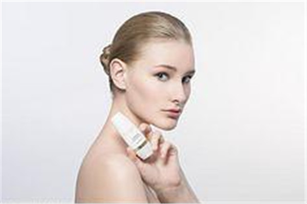 每天熬夜怎么护肤,女人熬夜怎么保养皮肤 每天熬夜怎么护肤,女人熬夜怎么保养皮肤