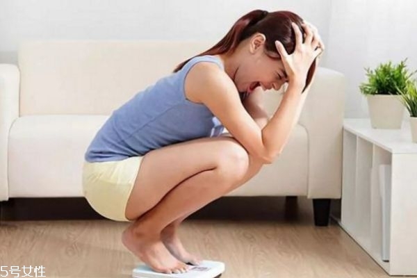 为什么会有肥胖纹的原因,肥胖纹怎么来的 为什么会有肥胖纹的原因,肥胖纹怎么来的