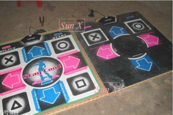 跳舞毯怎么玩基本舞步,跳舞毯是什么