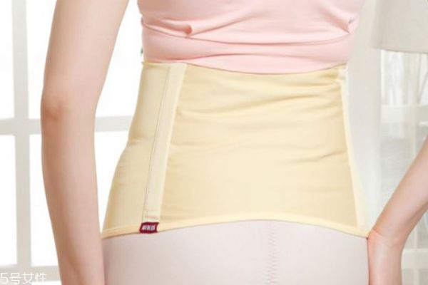 长期使用收腹带的危害,经常用收腹带的好处和坏处
