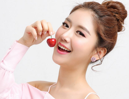 坚持多久不吃晚饭会瘦,多久不吃晚饭会瘦下来