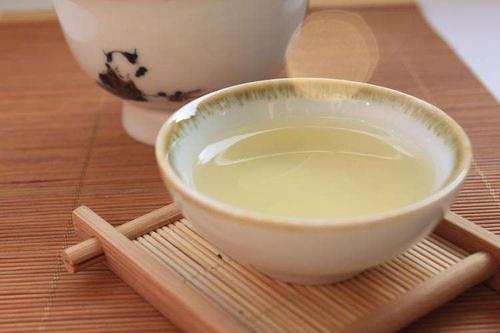 喝白牡丹茶有什么好处,牡丹白茶的功效