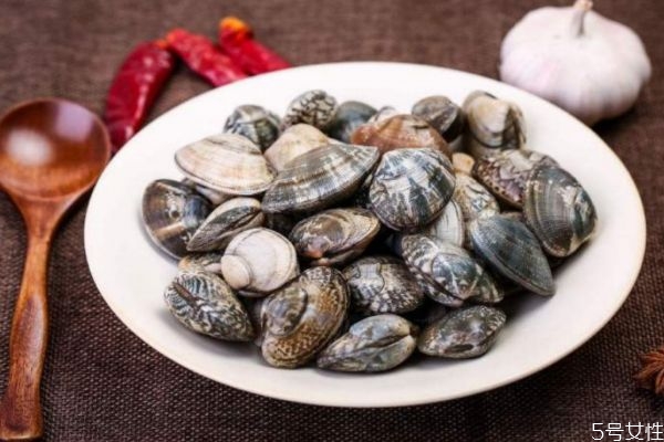 如何快速清洗花甲,如何快速清洗花甲中的沙子