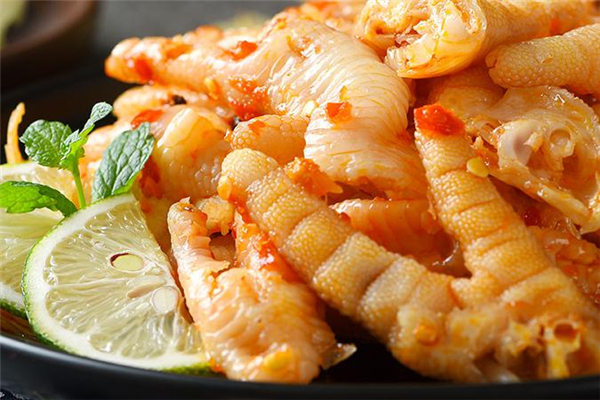 柠檬鸡爪隔夜会变苦吗,柠檬鸡爪里的柠檬泡一夜会变苦吗