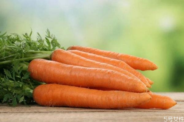 怎么挑选好的胡萝卜,怎样挑好吃的胡萝卜