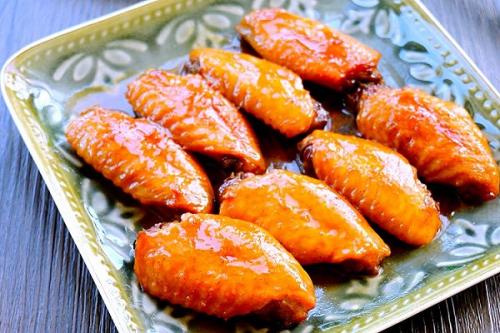 红烧鸡翅要焯水吗,烤鸡翅要不要焯水