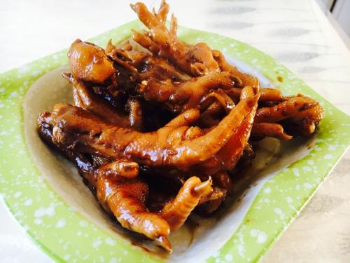 怎样红烧鸡爪好吃又简单,红烧鸡爪好吃吗