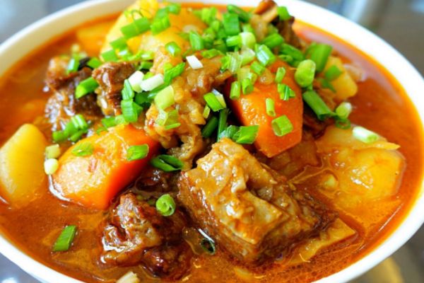 土豆牛腩简单做法,土豆牛腩做法最正宗的做法 土豆牛腩简单做法,土豆牛腩做法最正宗的做法