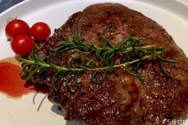 生煎牛排的做法,自己煎牛排的方法
