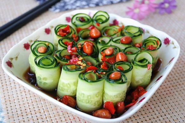 凉拌黄瓜怎么做好吃?,凉拌黄瓜怎么做好吃又简单