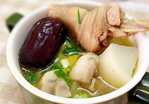 萝卜鸡汤的做法大全,萝卜牛杂汤的做法和配料窍门