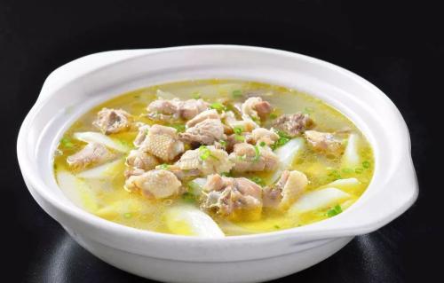 山药鸡汤的做法和功效,山药鸡汤的做法大全家常
