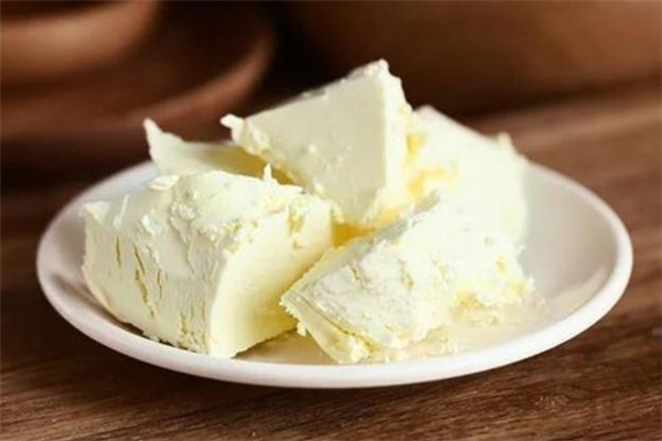 奶油奶酪和淡奶油的区别,淡奶油和奶油奶酪一样吗